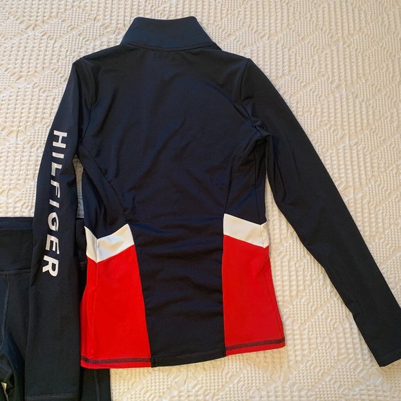 Track Suite - Picture 10 of 11